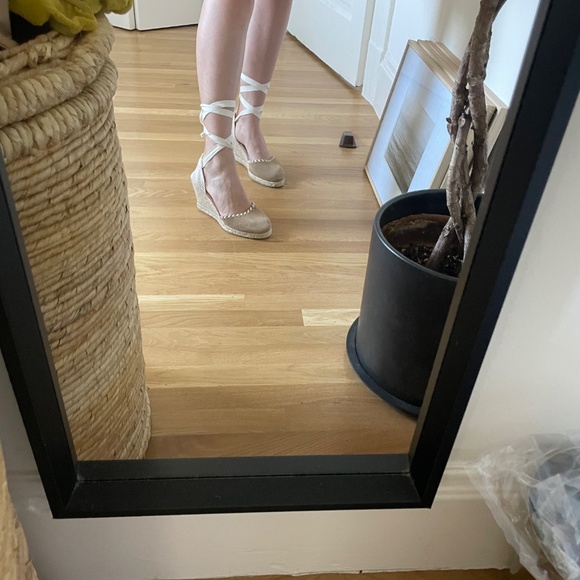 Classic Espadrilles Size 7.5 - Picture 6 of 7